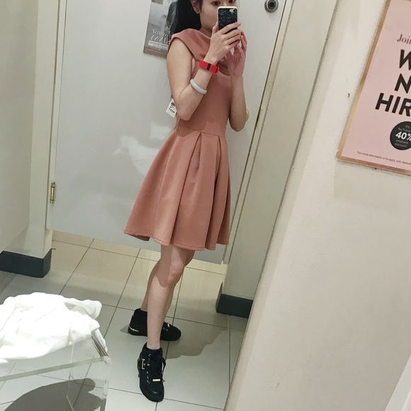 peach echo color dress - Picture 3 of 4